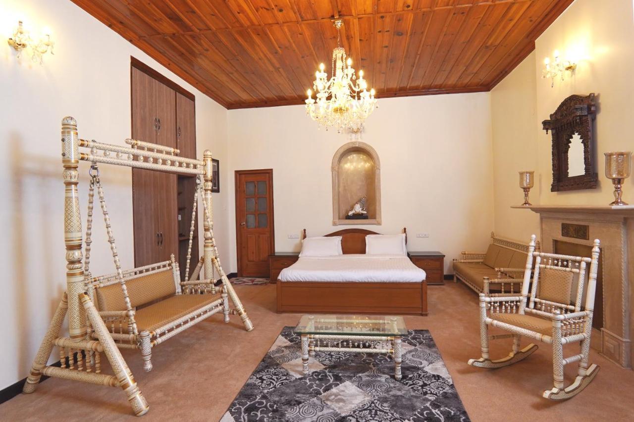 The Edgeworth Bed and Breakfast Shimla Buitenkant foto