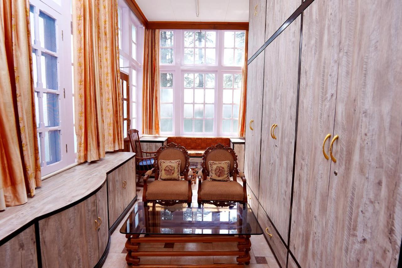 The Edgeworth Bed and Breakfast Shimla Buitenkant foto