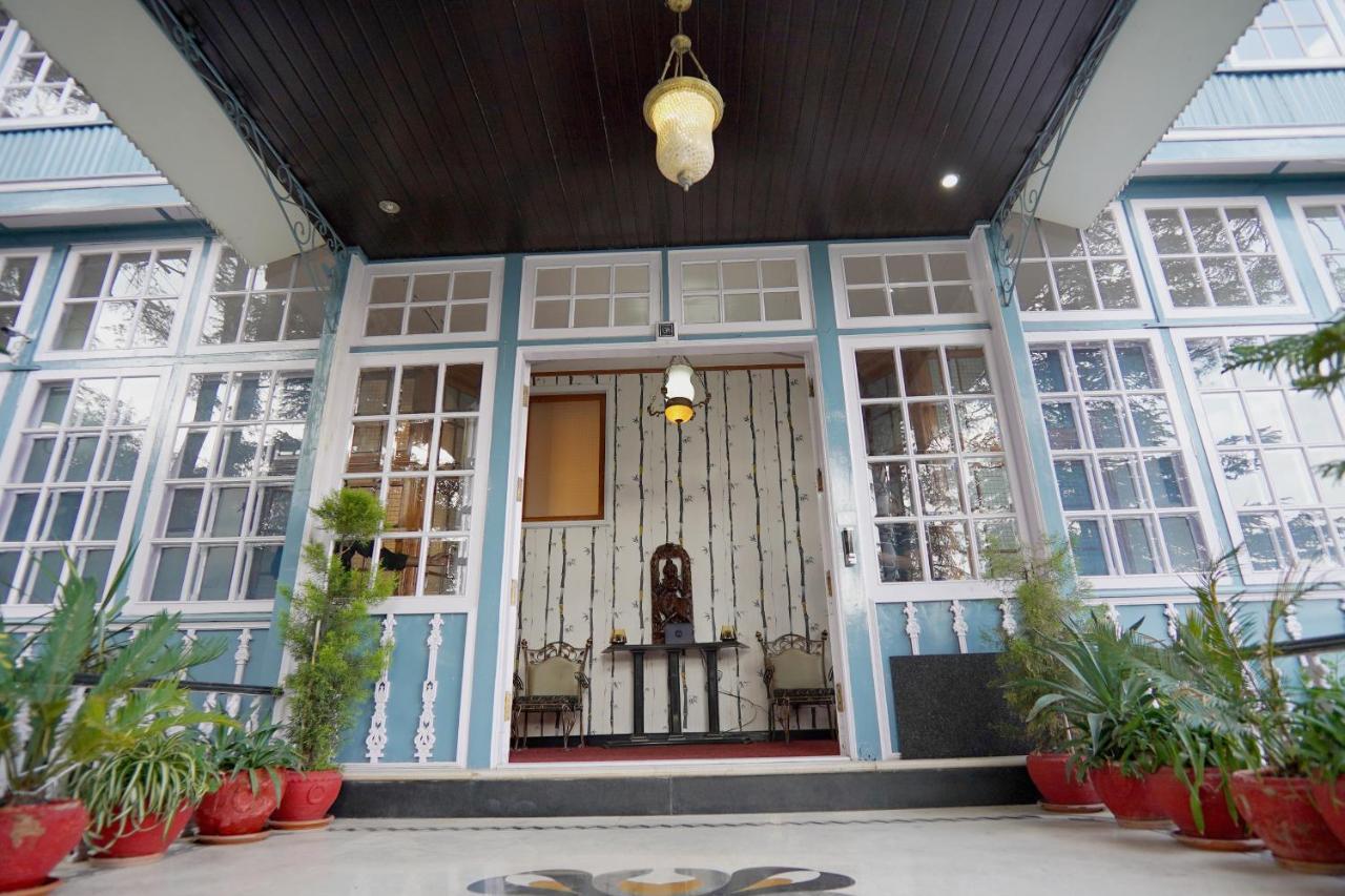 The Edgeworth Bed and Breakfast Shimla Buitenkant foto